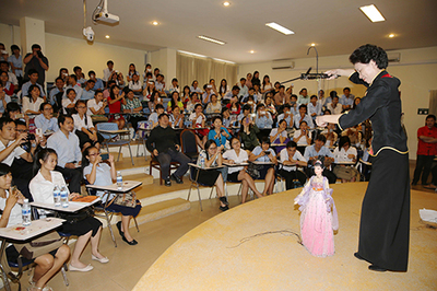 閩韻傳絲路，偶藝連中柬——中國福建木偶戲文化交流活動在柬埔寨金邊成功舉辦